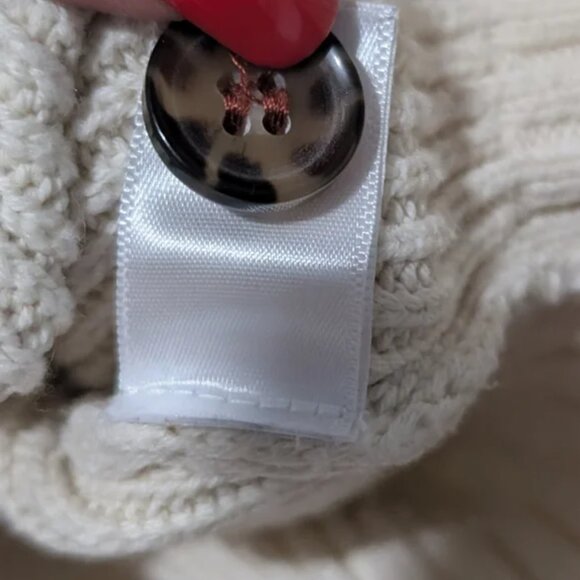 Marine Layer | Robin Crop Cardigan in Ivory with Tipping - Picture 9 of 14